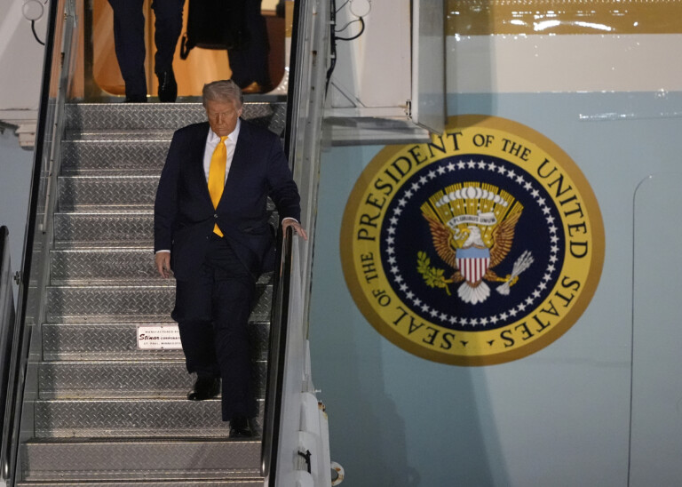 etats unis selon les medias trump serait pret a expulser un million dimmigres au cours de la premiere annee de son mandat