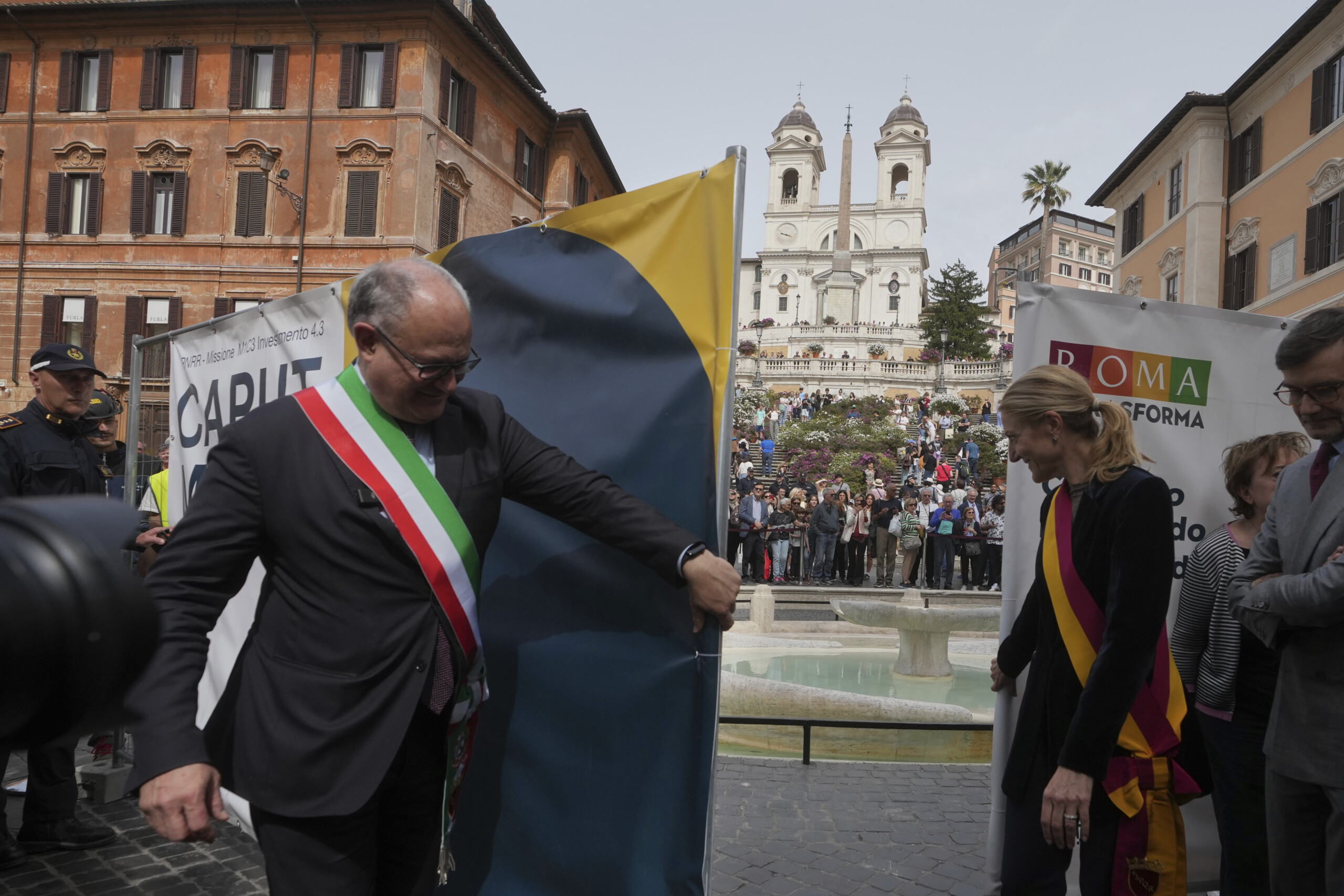 pape gualtieri aujourdhui rome etait au centre du monde scaled