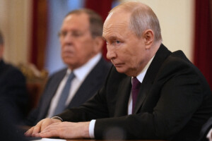 etats unis russie kremlin trump et poutine poursuivront leurs efforts de mediation pour mettre fin aux guerres