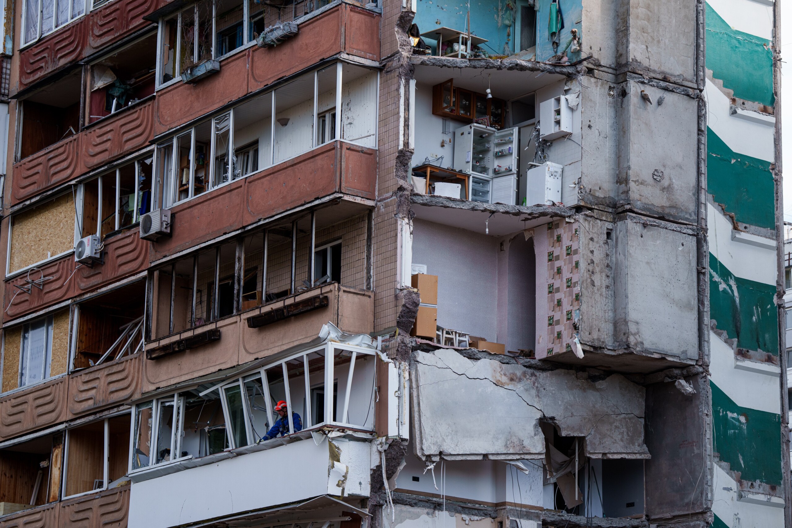 ukraine attaque russe sur kiev dans la nuit un mort et au moins 44 blesses scaled